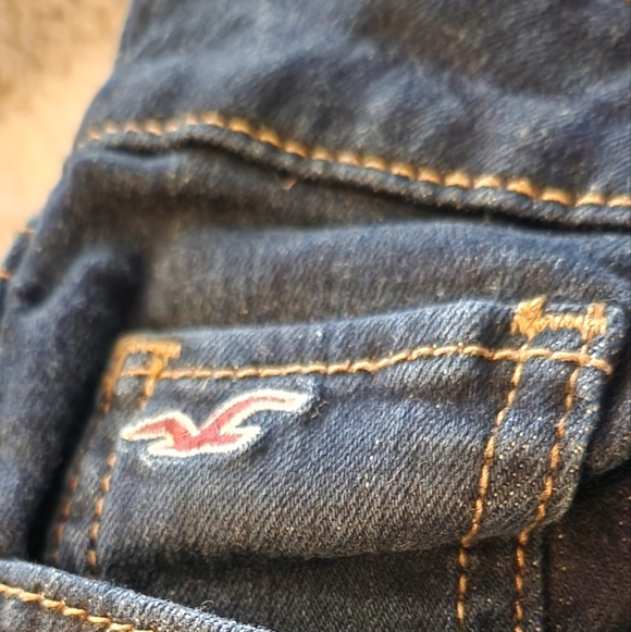 Hollister SZ 26 Petite Dark Denim Skinny Jeans - Picture 3 of 9